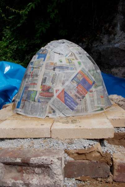 Teaser: a dome of newspaper